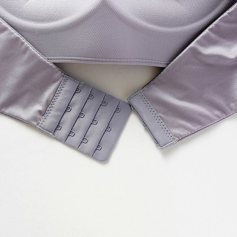 INVISIBLE STRAPLESS SUPER PUSH UP BRA ??HOT SALE 50%??