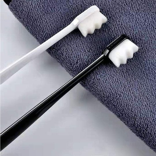 ? Ultra-fine Soft Bristles Eco-friendly Portable Toothbrush